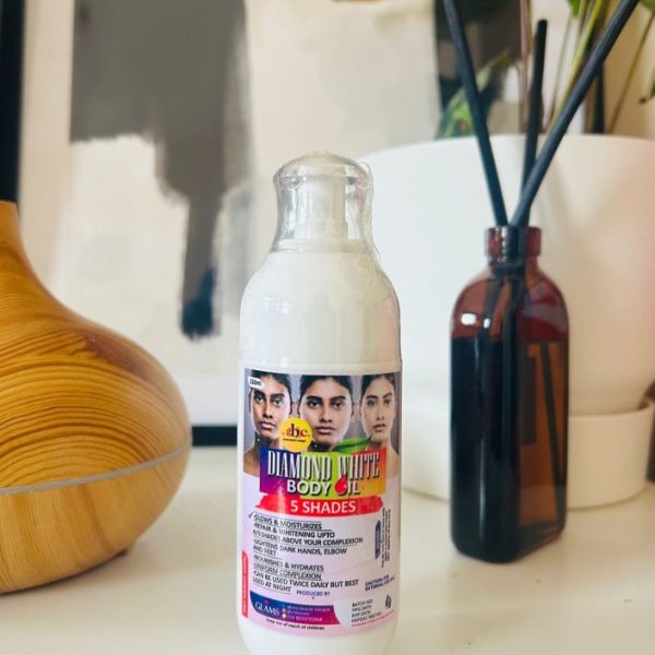 DIAMOND WHITE BODY OIL